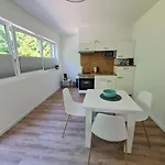 公寓 Infinity Apartmenthaus Am Park 威廉港