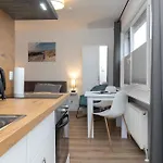 公寓 Infinity Apartmenthaus Am Park 威廉港