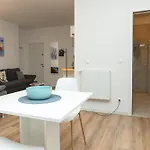 Infinity Apartmenthaus Am Park 威廉港