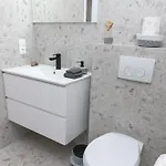Infinity Apartmenthaus Am Park 公寓