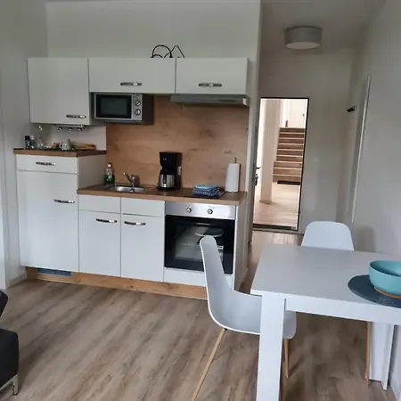 Πανσιόν Apartmenthaus Am Park Βίλχελμσχαφεν