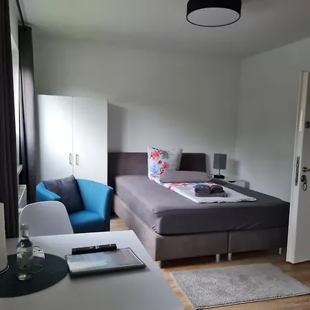 Πανσιόν Apartmenthaus Am Park 3*