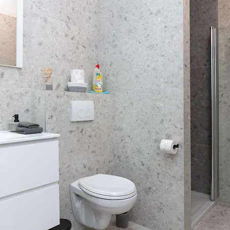 Infinity Apartmenthaus Am Park Апартаменты