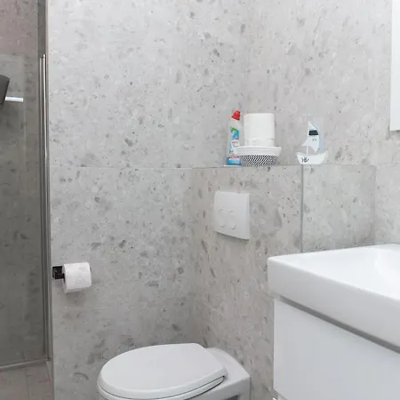 Апартаменты Infinity Apartmenthaus Am Park Вильгельмсхафен